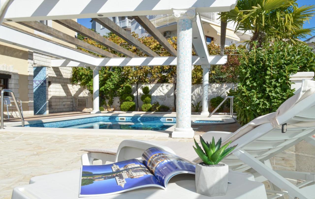 Villa Klaudia Trogir Exterior photo