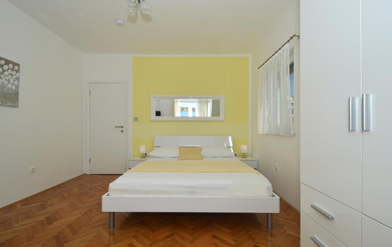 Villa Klaudia Trogir Exterior photo